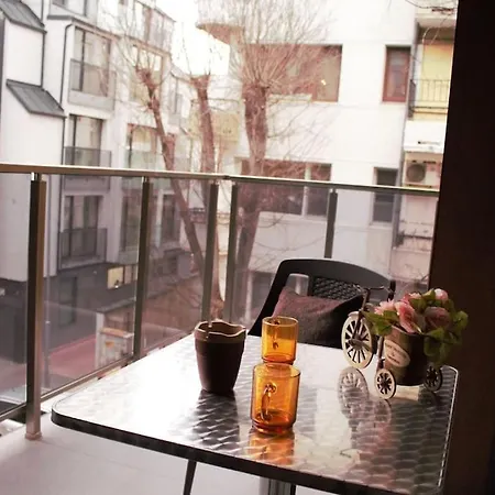 Tahoma - център Apartament *