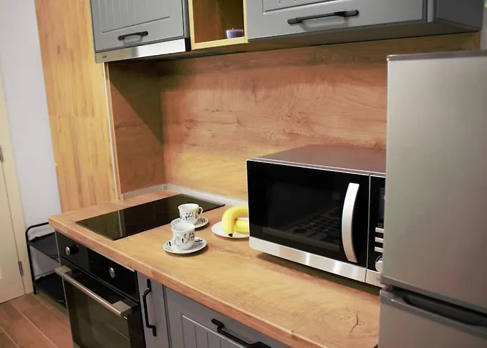 Tahoma - център * וארנה