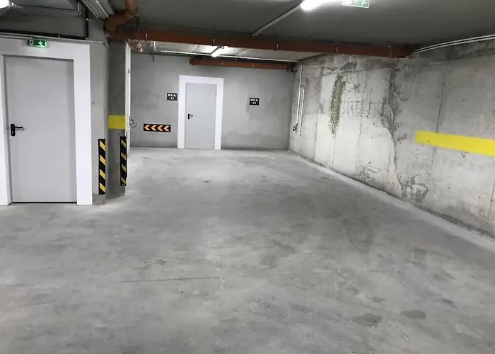 Tahoma - център וארנה